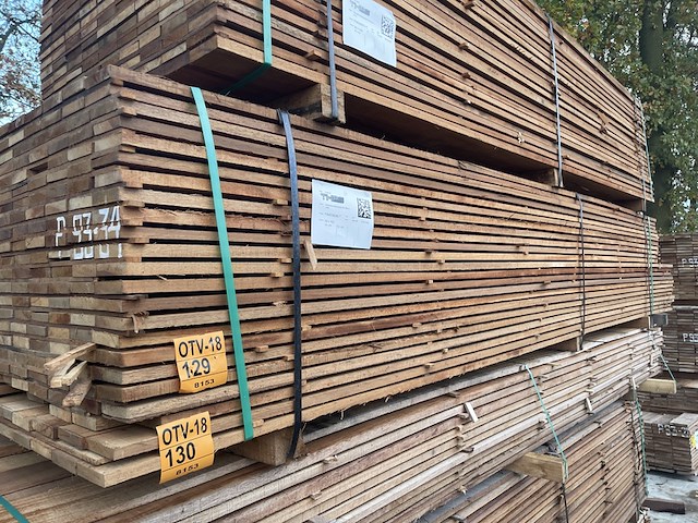 Ca. 104x guyana teak beschoeiingsplanken, 20x100mm, lengte 450cm - afbeelding 4 van  4