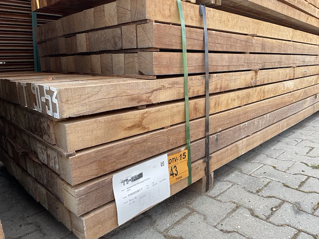 Ca. 104x massaranduba palen fijnbezaagd, 70x70mm, lengte 39/275cm, 65/305cm - afbeelding 4 van  4