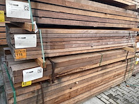 Ca. 105x massaranduba regels fijnbezaagd, 40x60mm, lengte 250cm - afbeelding 4 van  4