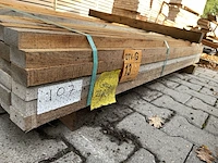 Ca. 107x ipé regels fijnbezaagd, 27x50mm, lengte 155cm - afbeelding 2 van  3