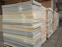 Ca. 108x matras (zonder hoes)