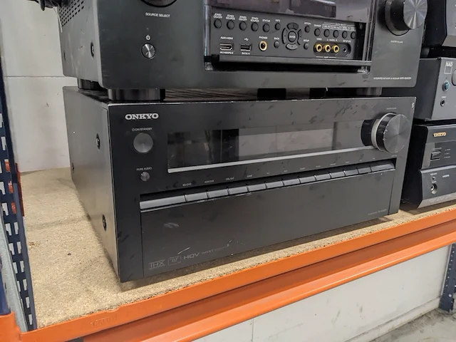 Ca. 10x audioapparatuur, nad, onkyo, harmanny kardon - afbeelding 9 van  20