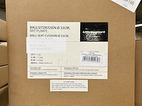 Ca. 10x balkussen 33 cm met pomp, ultrasport - afbeelding 1 van  4
