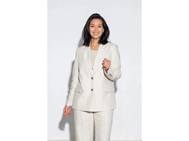 Ca. 10x broek en 15x blazer, suitss me, off-beat, sand pinstripe - afbeelding 1 van  6