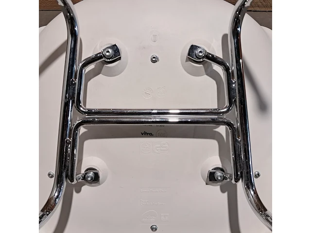 Ca. 10x design stoel met vast zitkussen, vitra., eames, groen, geel & rood - afbeelding 2 van  11