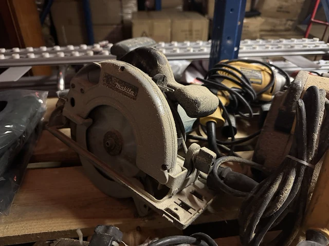 Ca. 10x divers bouwgereedschap w.o. dewalt, makita, metabo, würth - afbeelding 2 van  15