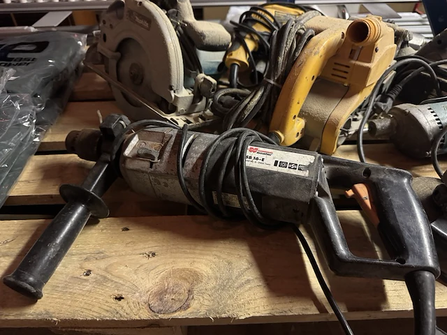 Ca. 10x divers bouwgereedschap w.o. dewalt, makita, metabo, würth - afbeelding 9 van  15