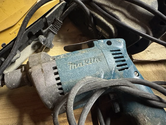 Ca. 10x divers bouwgereedschap w.o. dewalt, makita, metabo, würth - afbeelding 12 van  15