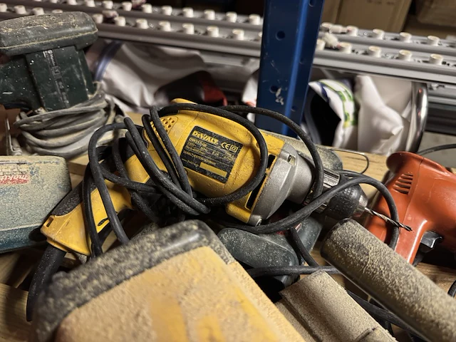 Ca. 10x divers bouwgereedschap w.o. dewalt, makita, metabo, würth - afbeelding 13 van  15