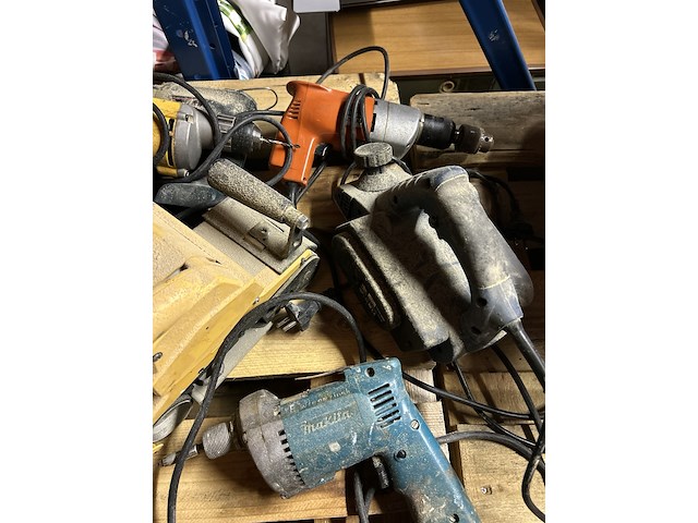 Ca. 10x divers gereedschap w.o. boor, slijptol, w.o. makita, dewalt - afbeelding 2 van  8