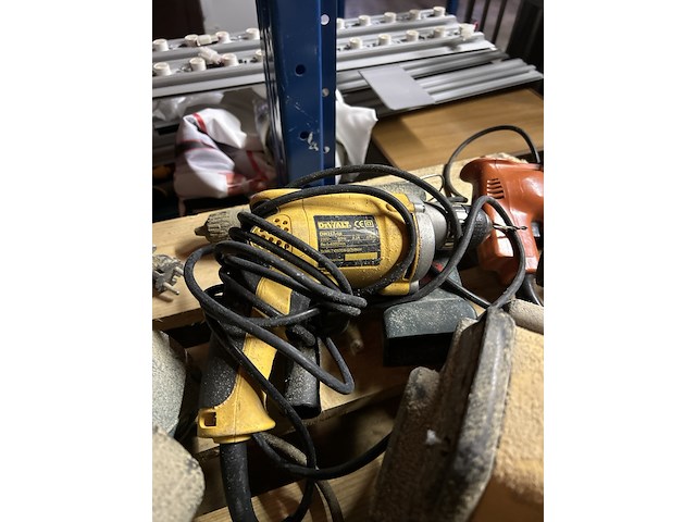 Ca. 10x divers gereedschap w.o. boor, slijptol, w.o. makita, dewalt - afbeelding 6 van  8