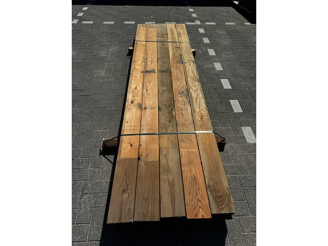 Ca. 10x douglas balk geschaafd - afbeelding 1 van  3