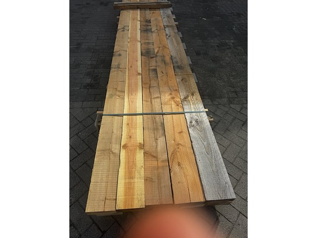 Ca. 10x douglas balken | fijnbezaagd - afbeelding 1 van  2