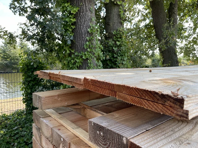 Ca. 10x douglas planken fijnbezaagd, 22x200m, lengte 300cm - afbeelding 3 van  6