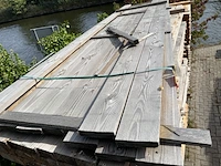 Ca. 10x douglas planken fijnbezaagd, 30x140mm, lengte 400cm - afbeelding 1 van  3