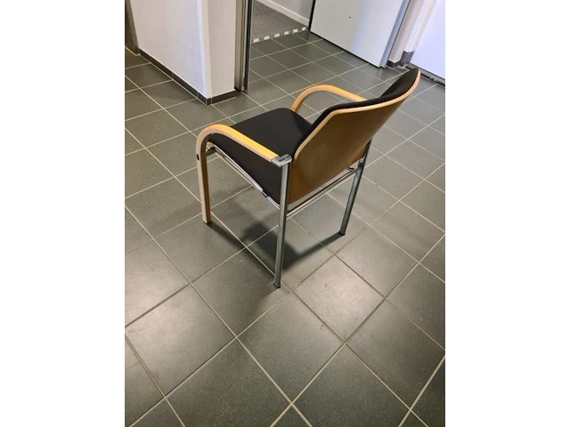 Ca. 10x kantinestoel en 1x bezoekers stoel - afbeelding 5 van  5