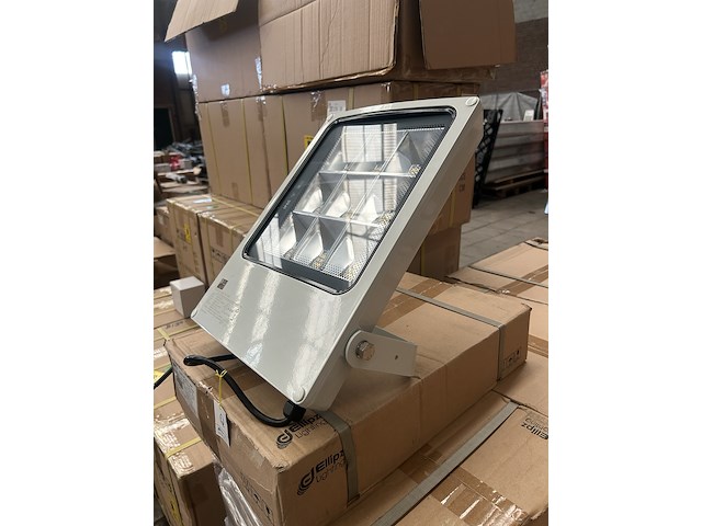 Ca. 10x led flood light/bouwlamp fl1 135w 4000k ellipz lighting - afbeelding 2 van  4