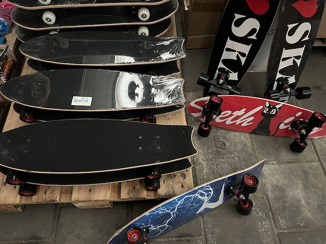Ca. 10x skateboard - afbeelding 1 van  7
