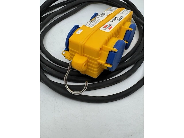Ca. 10x stekkerblok 4-voudig brennenstuhl, powerblock, geel - afbeelding 3 van  6