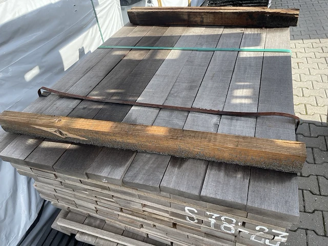 Ca. 110x guyana ipé planken fijnbezaagd - afbeelding 1 van  3