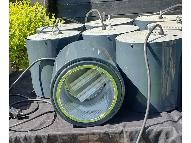 Ca. 111x diverse lampen - afbeelding 7 van  22