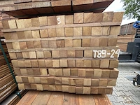 Ca. 112x massaranduba palen fijnbezaagd , 68x68mm, lengte 305cm - afbeelding 3 van  3