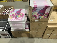 Ca. 112x trolls canvassen - afbeelding 1 van  3