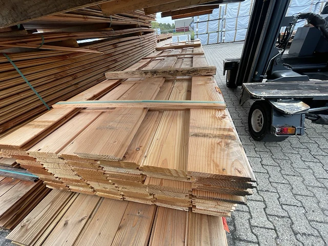 Ca. 113x douglas wisselsponning/halfhoutsrabat, 18x190mm, lengte 500cm - afbeelding 1 van  3