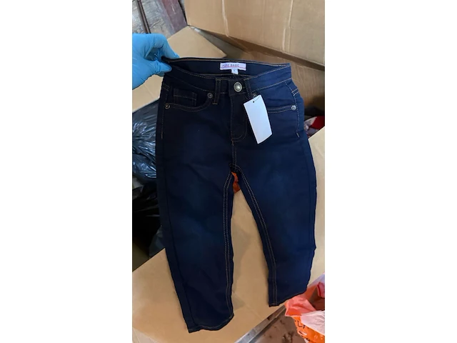 Ca. 1150x kinderkleding, dames panty’s en leggings, inlegzolen, schoenveters, schoenen en accessoires - afbeelding 6 van  26