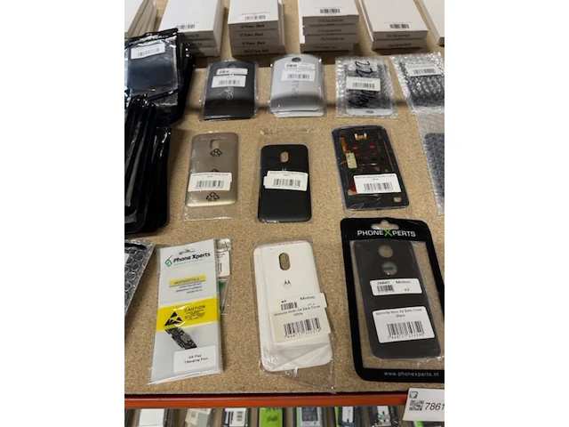 Ca. 115x display/digitizer en diverse onderdelen motorola - afbeelding 31 van  37