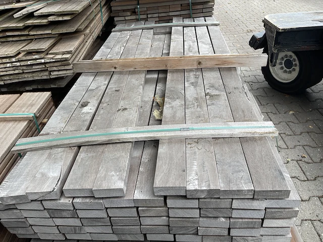 Ca. 117x massaranduba planken geschaafd, 35x90mm, lengte 200cm - afbeelding 1 van  3