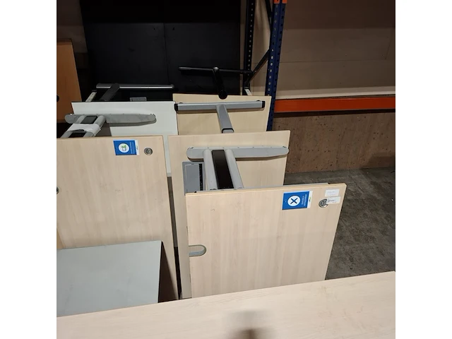 Ca. 11x bureau, o.a. ahrend - afbeelding 6 van  14