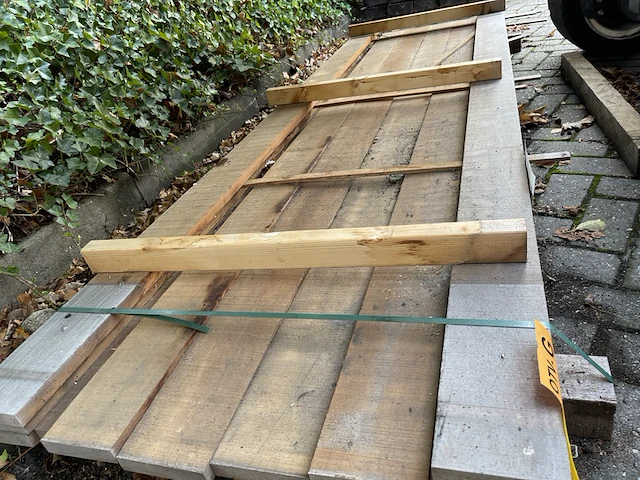 Ca. 11x ipé planken fijnbezaagd, 27x130mm, lengte 275cm - afbeelding 1 van  3
