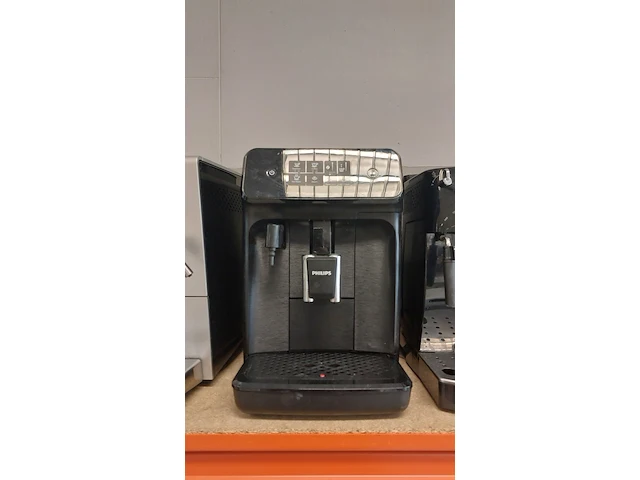 Ca. 11x koffie bonen machines, smeg, siemens, miele - afbeelding 4 van  14