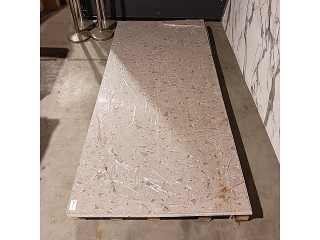 Ca. 11x pvc wandpaneel 122x280 cm, 2025 - afbeelding 1 van  2