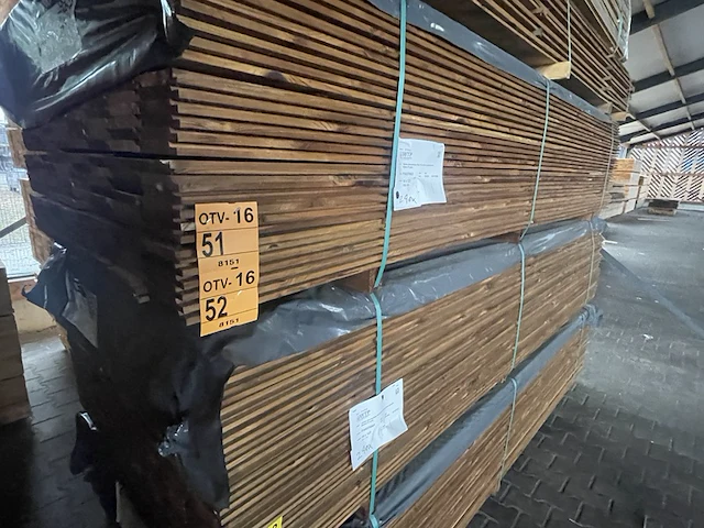 Ca. 120x channelsiding bruin geïmpregneerd, 18x140mm, lengte 300cm - afbeelding 4 van  4
