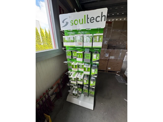 Ca. 120x display met telefoon accessoire, soultech en exclusive - afbeelding 1 van  14