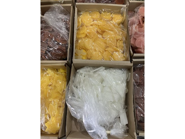 Ca. 120x dozen waxmelts - afbeelding 2 van  8