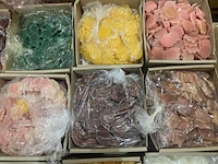 Ca. 120x dozen waxmelts - afbeelding 3 van  8