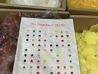 Ca. 120x dozen waxmelts - afbeelding 5 van  7