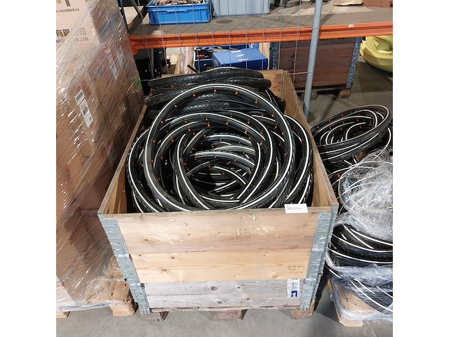 Ca. 122x combinatie alu fietswielen + lekvrije banden 22", oranje + zwart - afbeelding 5 van  7