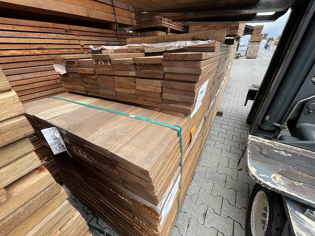 Ca. 122x guyana teak planken geschaafd, 25x140mm, lengte 59/145cm, 14/215cm, 49/275cm - afbeelding 3 van  3