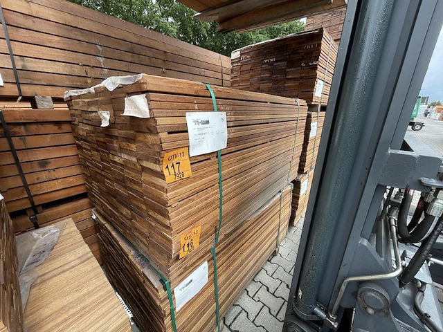 Ca. 123x guyana teak planken geschaafd, 21x145mm, lengte 155cm - afbeelding 4 van  4