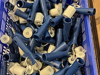 Ca. 125x aandrukrollen met houder tbv bekleding wand - afbeelding 1 van  2