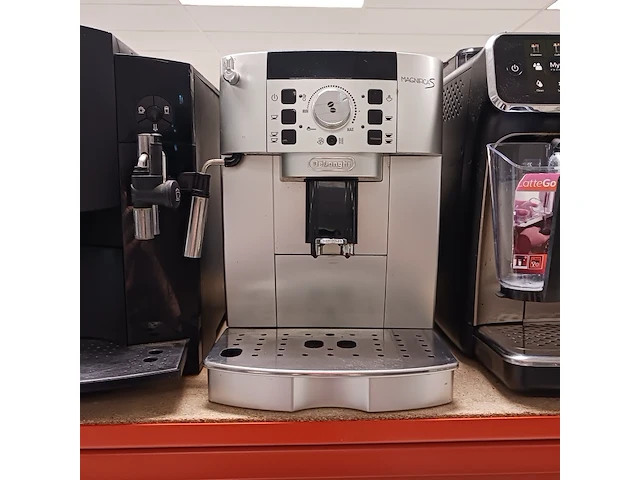 Ca. 12x bonen koffie machines, dura / siemens / delonghi - afbeelding 4 van  13
