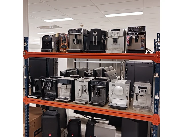 Ca. 12x bonen koffie machines, dura / siemens / delonghi - afbeelding 1 van  13