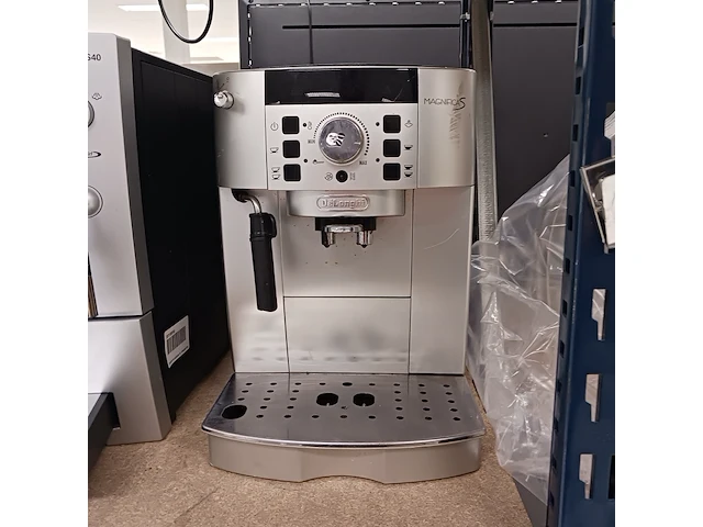Ca. 12x bonen koffie machines, dura / siemens / delonghi - afbeelding 6 van  13