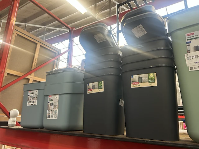 Ca. 12x curver (afval)bakken en wasmanden - afbeelding 3 van  8