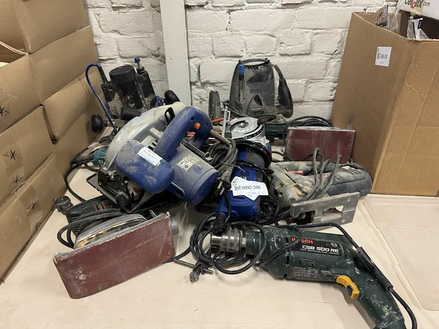 Ca. 12x divers bouwgereedschap w.o. bosch, metabo, gamma - afbeelding 1 van  8