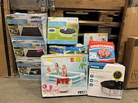 Ca. 12x diversen w.o. zwembadaccessoires, zwembad w.o. intex, bestway - afbeelding 1 van  6